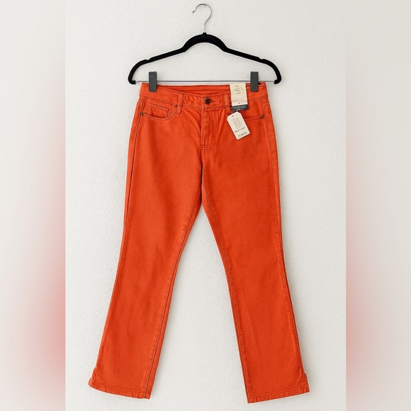 St. John’s Bay Coral Mid-Rise Secretly Slender Capris – Size 8 – NEW With Tags - Picture 1 of 3